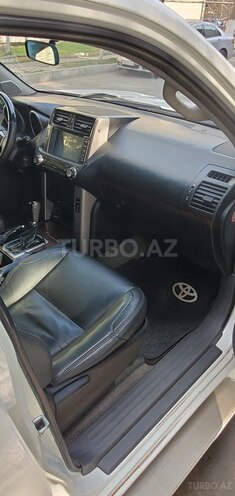 Toyota Land Cruiser Prado 2010, 227,000 km - 2.7 л - Bakı