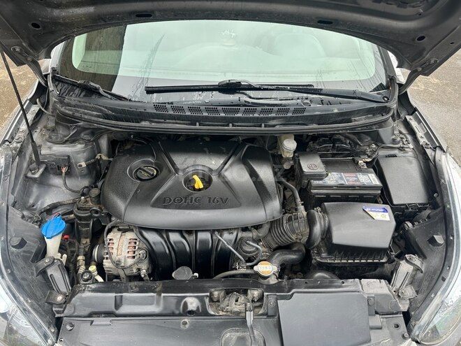 Hyundai Elantra 2014, 321,869 km - 1.8 l - Bakı