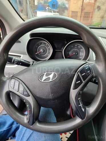 Hyundai Elantra 2014, 321,869 km - 1.8 l - Bakı
