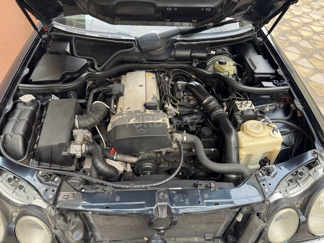Mercedes E 220 d 1998, 333,000 km - 2.2 l - Bakı