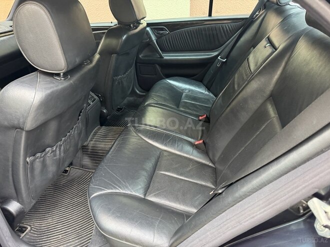 Mercedes E 220 d 1998, 333,000 km - 2.2 l - Bakı