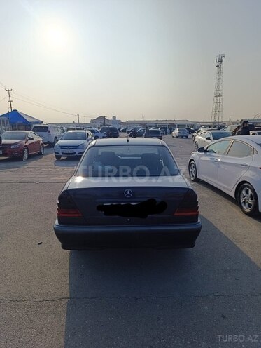 Mercedes C 220 d 1999, 272,000 km - 2.2 l - Bakı