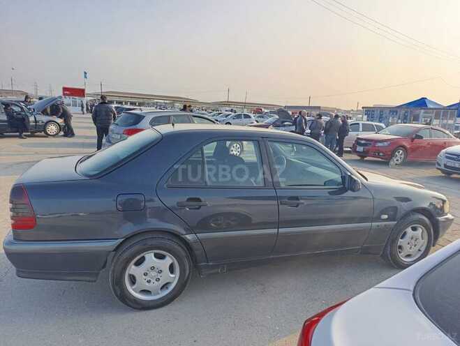Mercedes C 220 d 1999, 272,000 km - 2.2 l - Bakı