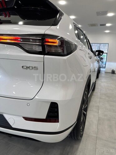 Changan Qiyuan Q05-3