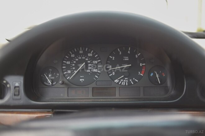 BMW 530 2002, 237,000 km - 3.0 l - Bakı