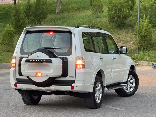 Mitsubishi Pajero 2013, 160,000 km - 3.5 л - Bakı
