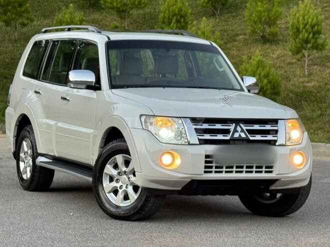 Mitsubishi Pajero 2013, 160,000 km - 3.5 л - Bakı
