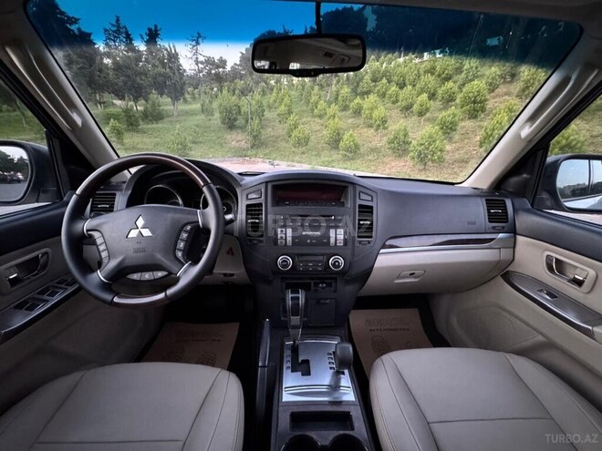 Mitsubishi Pajero 2013, 160,000 km - 3.5 л - Bakı