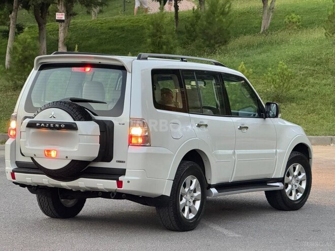 Mitsubishi Pajero 2013, 160,000 km - 3.5 л - Bakı