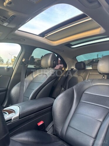 Mercedes C 300-11