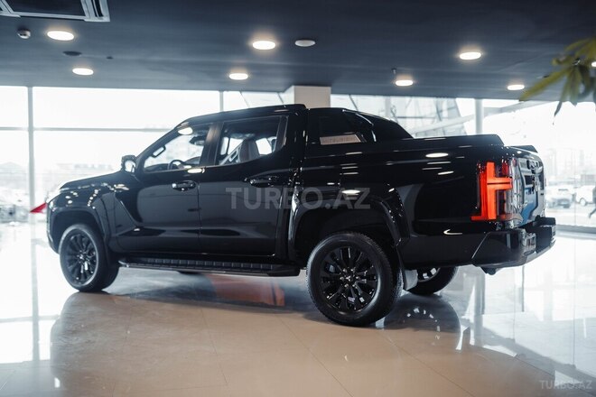 Mitsubishi L200-6