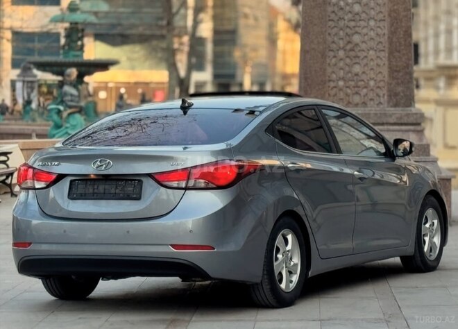 Hyundai Elantra 2015, 212,000 km - 1.6 l - Xaçmaz
