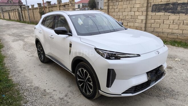 Changan Qiyuan Q05-3