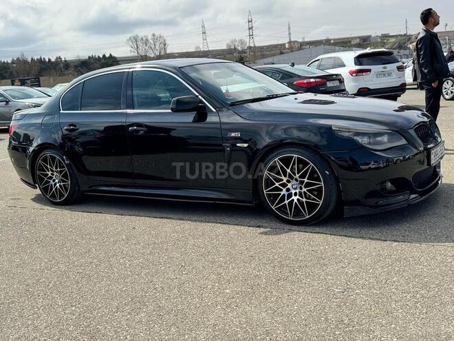 BMW 523 2008, 300,000 km - 2.5 l - Bakı