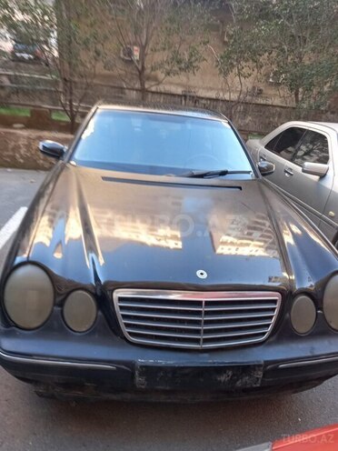 Mercedes E 240 1999, 265,000 km - 2.4 l - Bakı