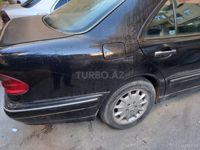 Mercedes E 240 1999, 265,000 km - 2.4 l - Bakı