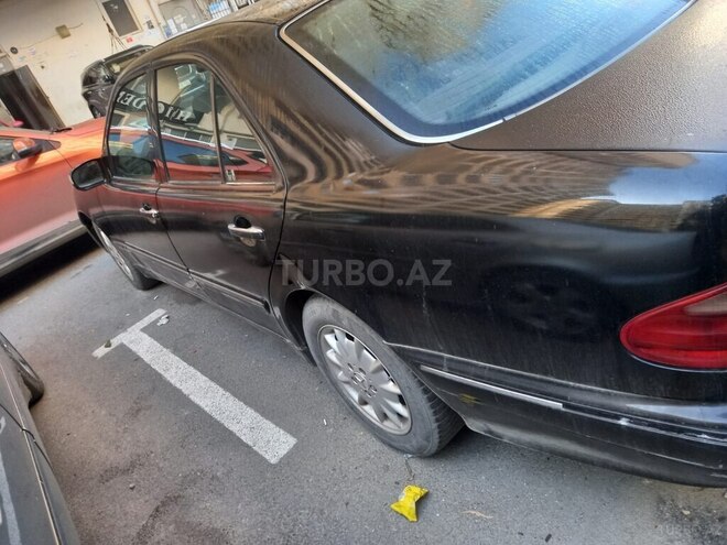 Mercedes E 240 1999, 265,000 km - 2.4 l - Bakı