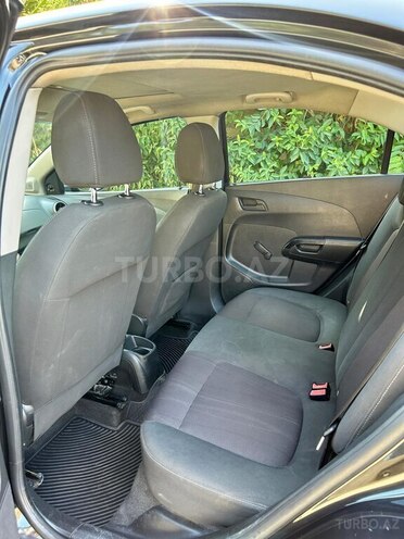 Chevrolet Aveo-9