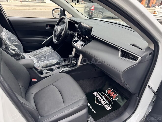 Toyota Corolla Cross 2024, 0 km - 2.0 л - Bakı