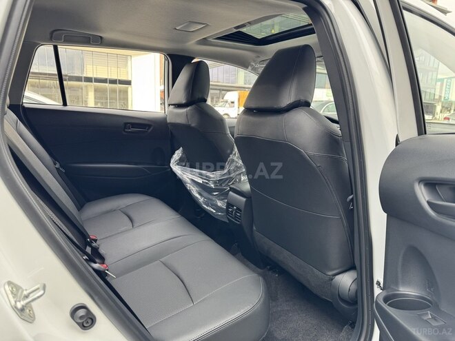 Toyota Corolla Cross 2024, 0 km - 2.0 л - Bakı