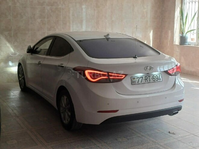 Hyundai Elantra 2018, 130,000 km - 2.0 l - Bakı