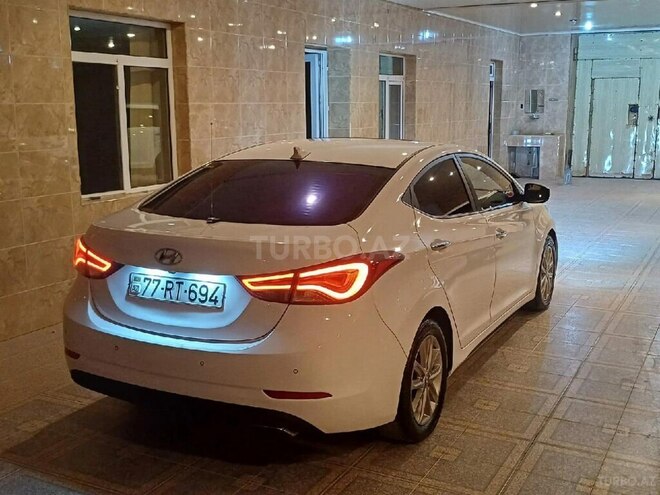 Hyundai Elantra 2018, 130,000 km - 2.0 l - Bakı