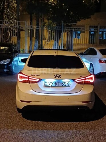 Hyundai Elantra 2018, 130,000 km - 2.0 l - Bakı