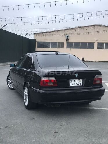 BMW 525 2001, 256,000 km - 2.5 l - Bakı