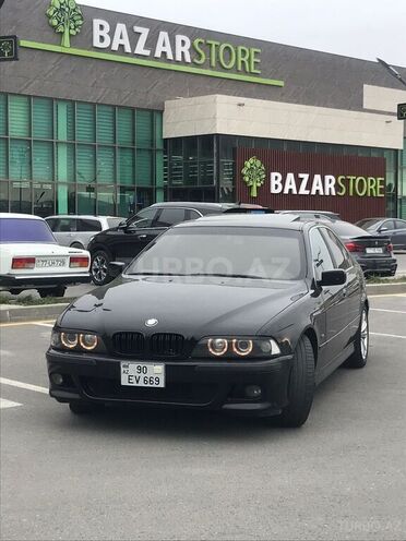 BMW 525 2001, 256,000 km - 2.5 l - Bakı