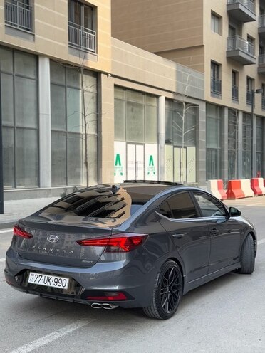 Hyundai Elantra 2019, 72,300 km - 1.6 л - Bakı