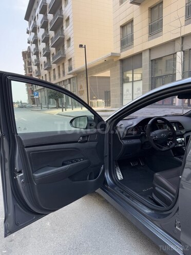 Hyundai Elantra 2019, 72,300 km - 1.6 л - Bakı