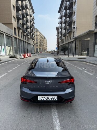 Hyundai Elantra 2019, 72,300 km - 1.6 л - Bakı