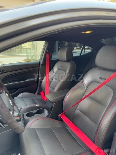 Hyundai Elantra 2019, 72,300 km - 1.6 л - Bakı