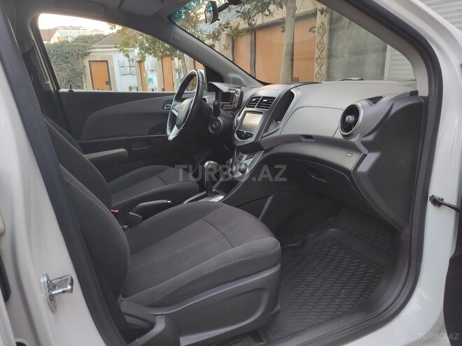 Chevrolet Aveo-9