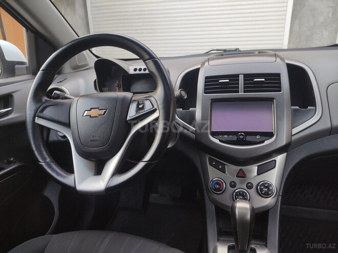 Chevrolet Aveo-19