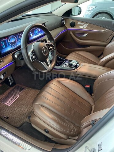 Mercedes E 220 d-15