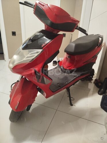 Yadea  2023, 5,500 km - 0.0 л - Bakı