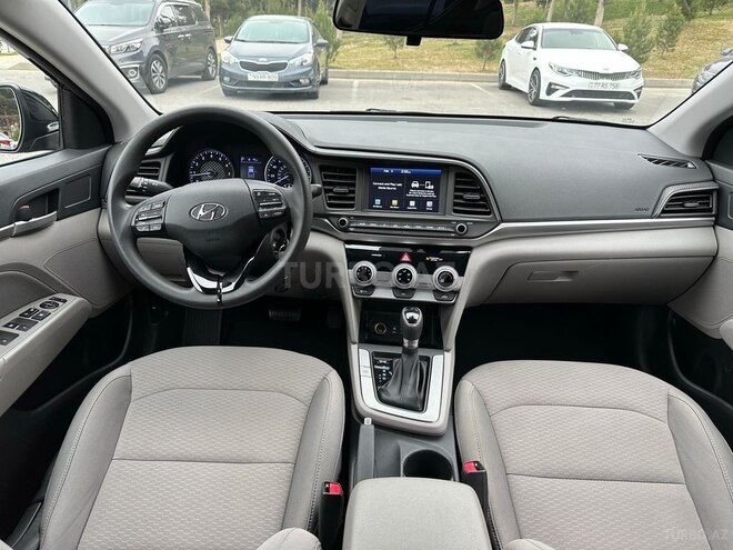 Hyundai Elantra 2019, 45,500 km - 2.0 l - Bakı