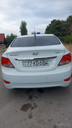 Hyundai Accent 2013, 250,000 km - 1.6 l - Bakı