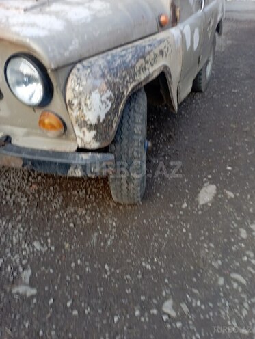 UAZ 469-5