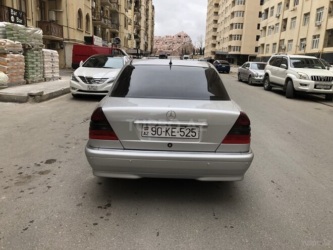 Mercedes C 200 1998, 330,000 km - 2.0 l - Bakı