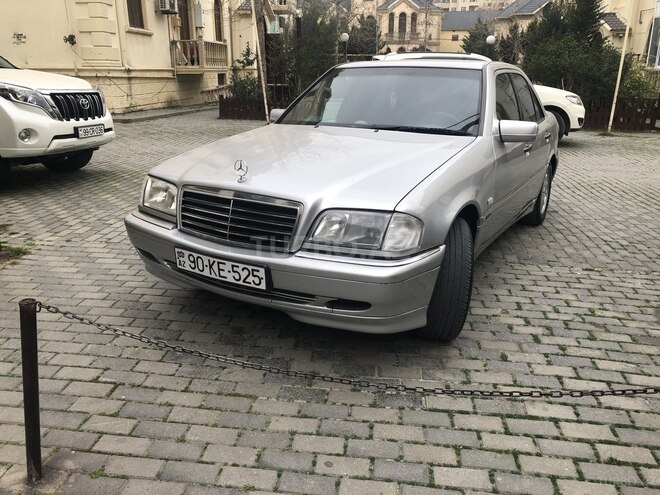Mercedes C 200 1998, 330,000 km - 2.0 l - Bakı