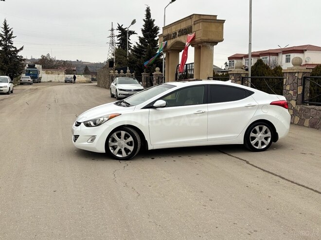 Hyundai Elantra 2012, 233,355 km - 1.8 л - Quba