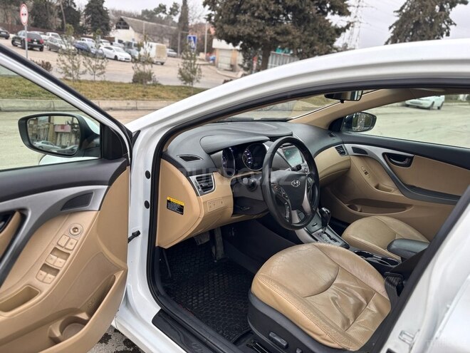 Hyundai Elantra 2012, 233,355 km - 1.8 л - Quba