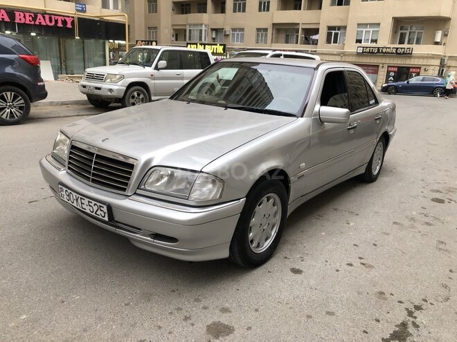 Mercedes C 200 1998, 330,000 km - 2.0 l - Bakı
