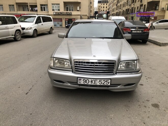 Mercedes C 200 1998, 330,000 km - 2.0 l - Bakı