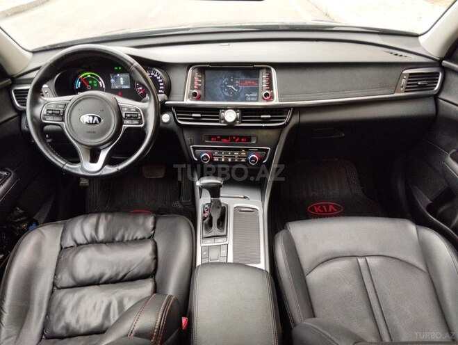 Kia K5-6