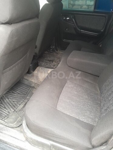GAZ 31105 2004, 250,000 km - 2.4 l - Bakı
