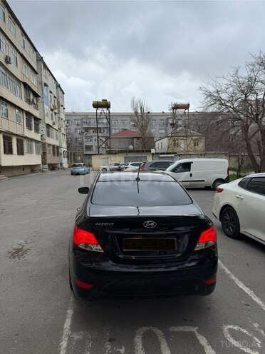 Hyundai Accent 2017, 199,000 km - 1.6 l - Bakı
