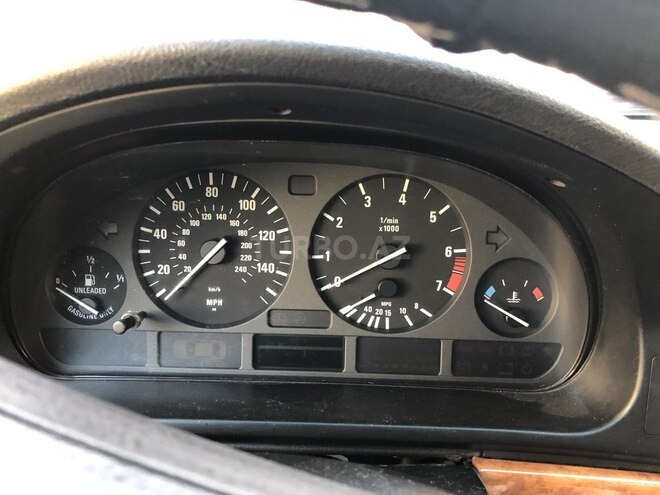 BMW 528 1999, 200,000 km - 2.8 л - Bakı